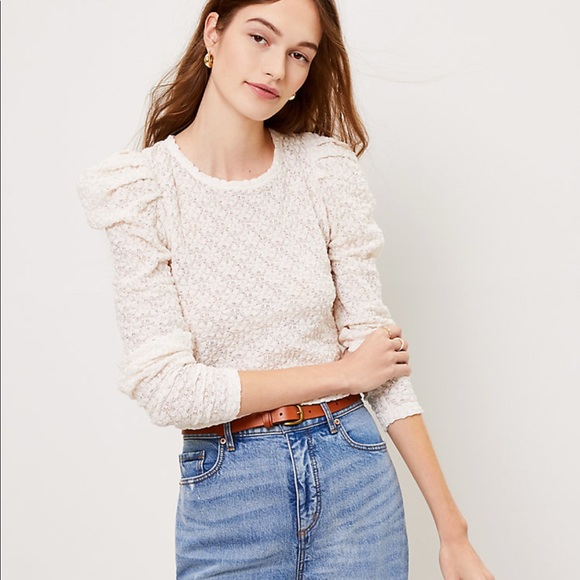 Floral Lace Pleated Puff Sleeve Top - Picture 3 of 7